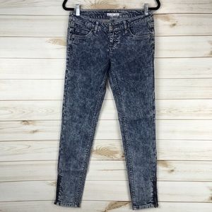 F21 Acid Wash Skinny Jeans With Ankle Zippers